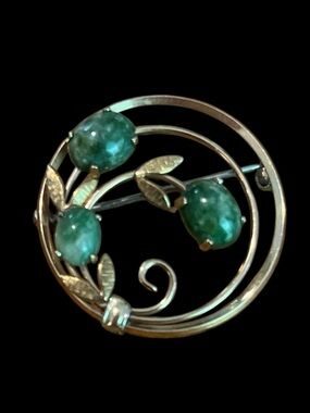 🖤Krementz Jade Leaf Brooch